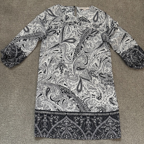 LOFT Dresses & Skirts - Ann Taylor LOFT paisley shift dress - women's medium petite